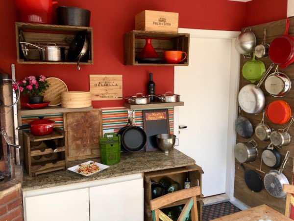 1750699345 758 armarios de cozinha feitos de caixote de madeira como-fazer-armarios-com-caixotes-de-madeira