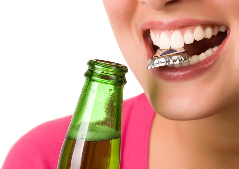 1750700651 618 7 habitos que danificam seus dentes e voce nao sabia