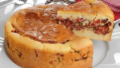 Torta de mandioca com carne seca fff