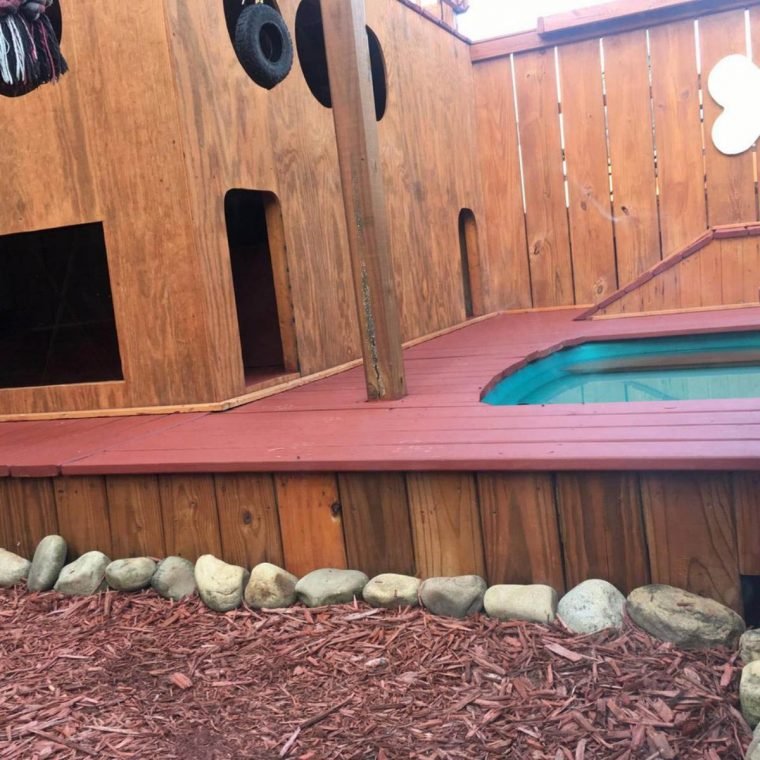 1750729156 314 homem transforma seu quintal em um enorme parque de jogos