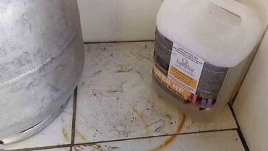 Elimine todas as manchas de ferrugem no piso de casa