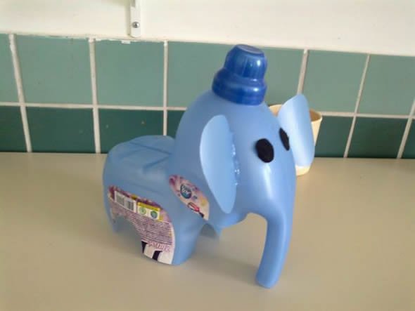 Brinquedos feitos com Garrafa de Amaciante