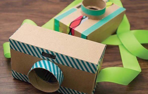 Brinquedos com Caixa de Papelão