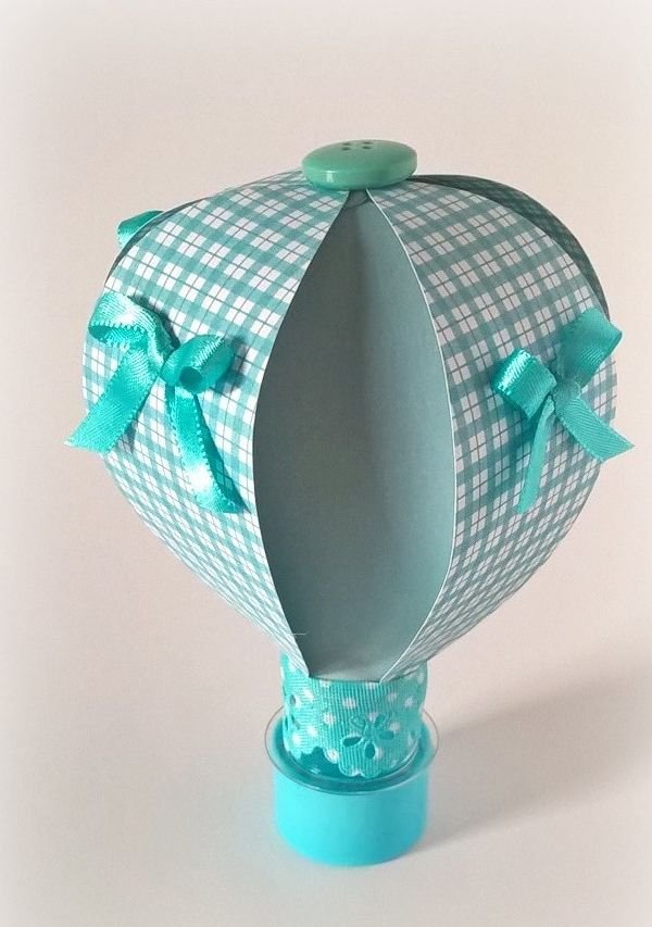 balao com papel verde 