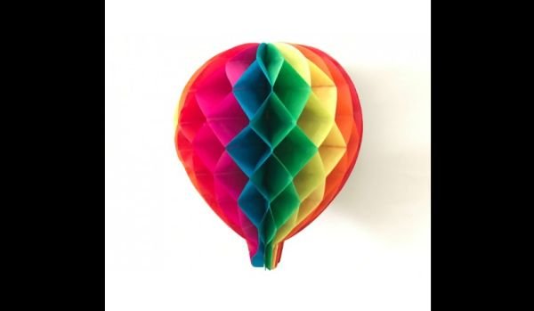 balao com papel colorido