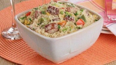 Receita de Farofa de calabresa e alho poró