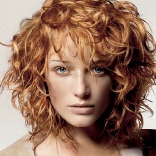 1750979552 31 8 modelos de cortes para cabelos ondulados modelo corte para cabelos ondulados triangulo invertido