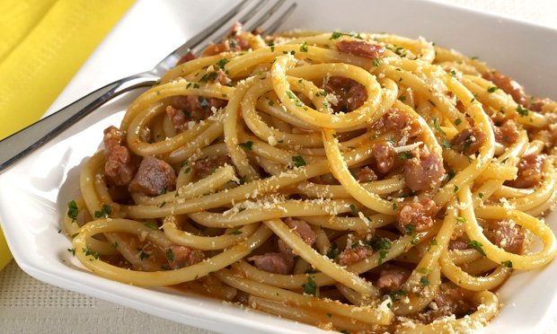 Como temperar macarrão receita macarrao com molho de linguica calabresa 1 Como temperar macarrão