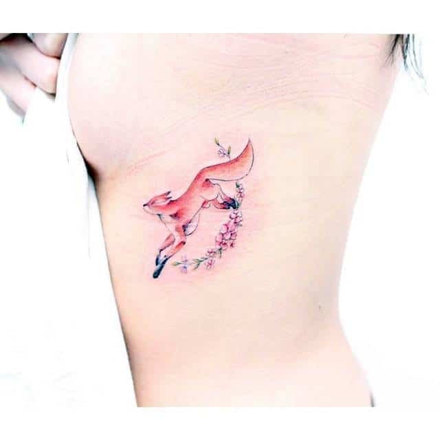 1750994515 221 15 tatuagens sutis e bem femininas