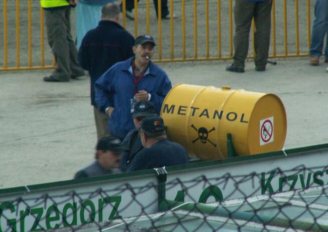 1751026593 709 30 dos atos mais estupidos perigosos e imprudentes capturados Capturado na câmera