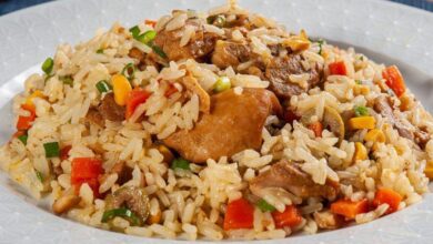 Galinhada colorida uma mistura de sabores em um único prato