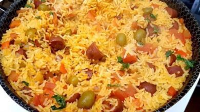 Arroz de solteiro uma refeição completa em uma só panela não faz sujeira e fica uma delícia