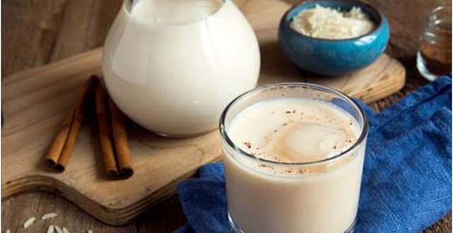 4 Bebidas noturnas para desintoxicar seu figado e queimar gordura