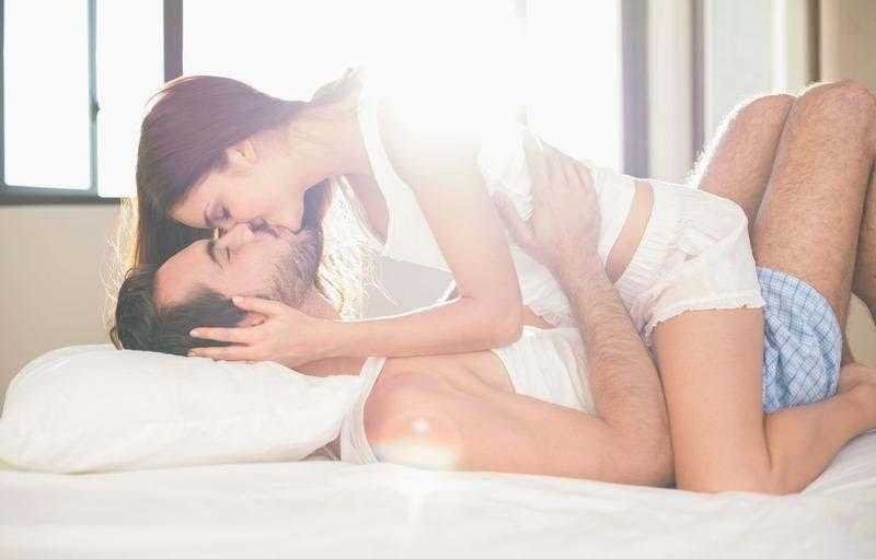 4 maneiras de deixar seu parceiro arrepiado só com provocações