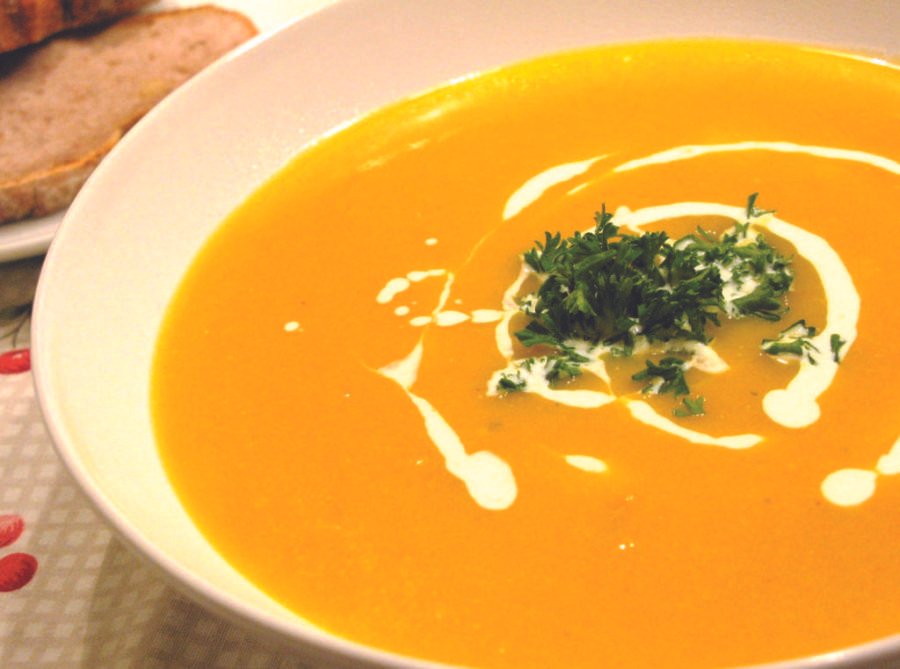 Confira o passo a passo e prepare ainda hoje a sua sopa detox de abóbora.