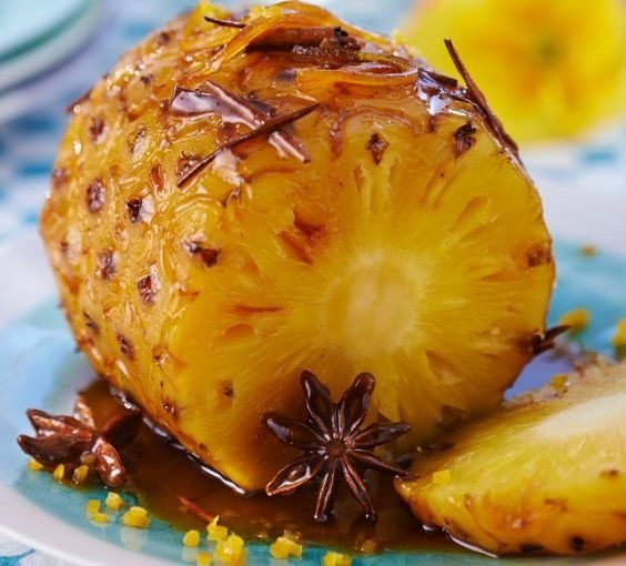 abacaxi assado no forno com canela