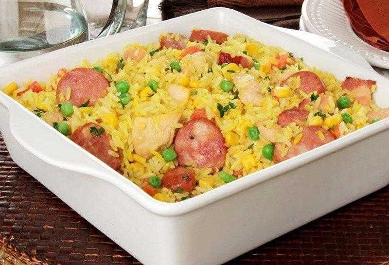 Arroz caipira com frango calabresa e legumes Arroz caipira com frango, calabresa e legumes 20
