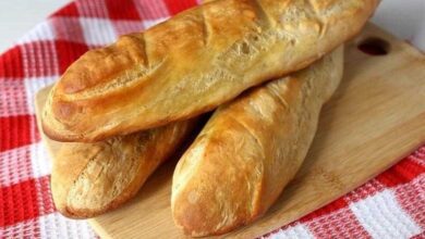 Baguete caseiro crocante com 4 ingredientes