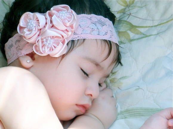 Bebe de apenas 14 semanas morre por causa de fita Bebê de apenas 14 semanas morre por causa de fita de cabelo. E mãe deixa alerta para todos