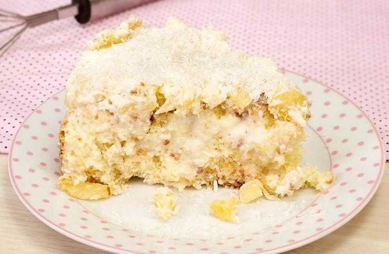 Bolo Gelado de Coco e Abacaxi