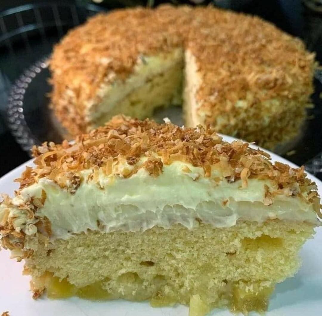 bolo de abacaxi com coco prático e saboroso