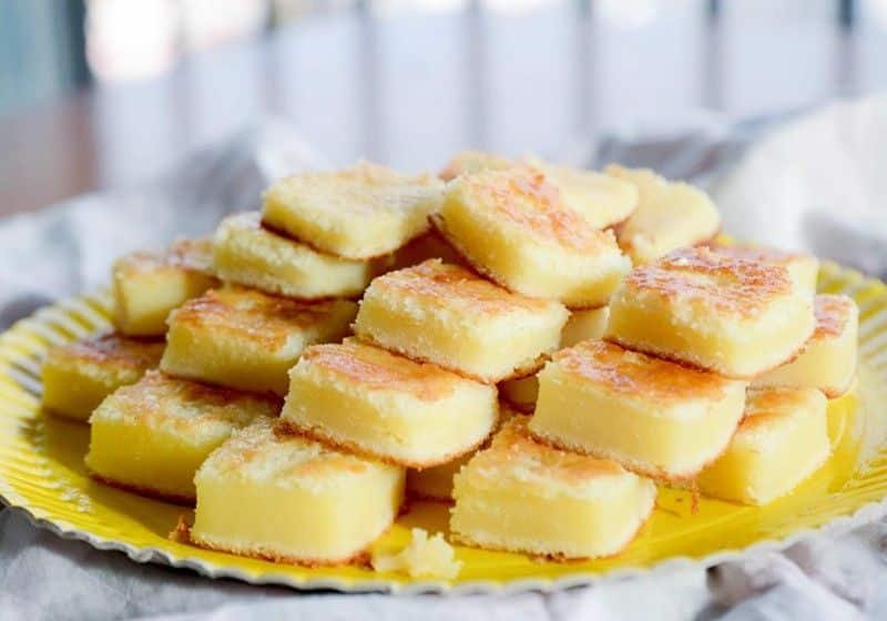 Bolo de queijo minas e leite condensado no liquidificador Bolo de queijo minas e leite condensado no liquidificador