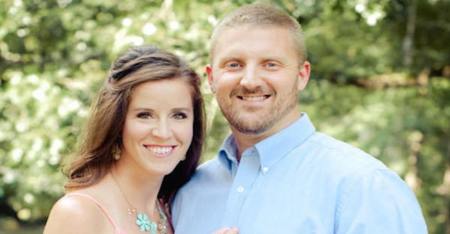 Casal vai para adotar um bebe recem nascido mas quando chegam Allison Lewis