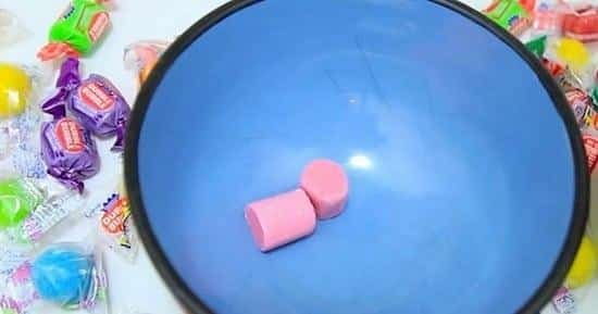 Como fazer batom em casa com apenas 3 ingredientes Como fazer batom em casa com apenas 3 ingredientes