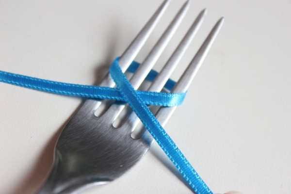 Como fazer laço com fita decorativa