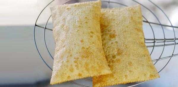 Como fazer pastel de feira sequinho e pratico Como fazer pastel de feira sequinho e pratico