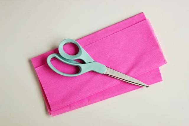 pompons de papel passo a passo