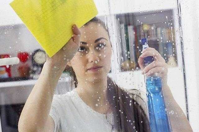 Como limpar os vidros com vinagre