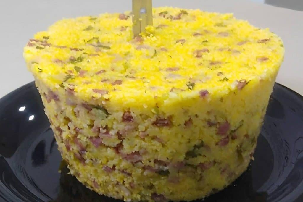 Cuscuz temperado simples Receitinha maravilhosa Cuscuz temperado simples