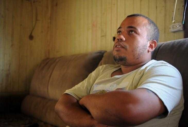 Homem rouba R 24 para comprar comida se entrega a Homem rouba R$ 24 para comprar comida, se entrega à polícia e comove com relato