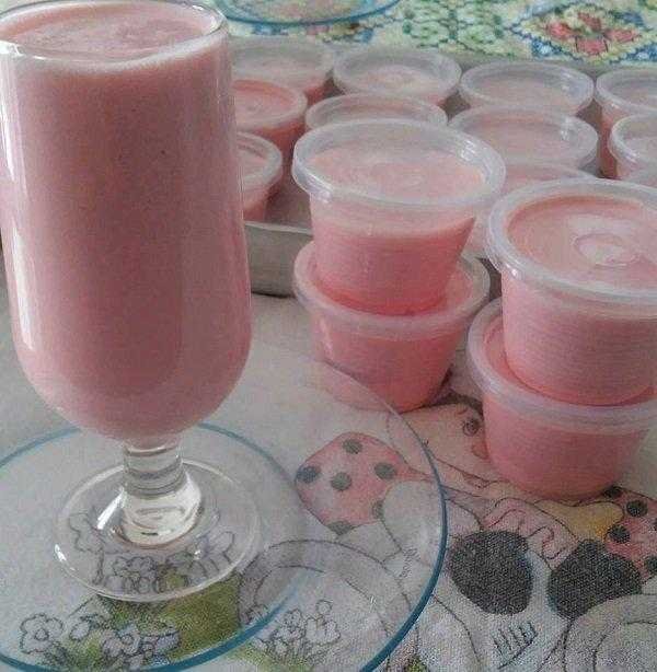 Iogurte de Leite Ninho no Potinho Iogurte de Leite Ninho no Potinho
