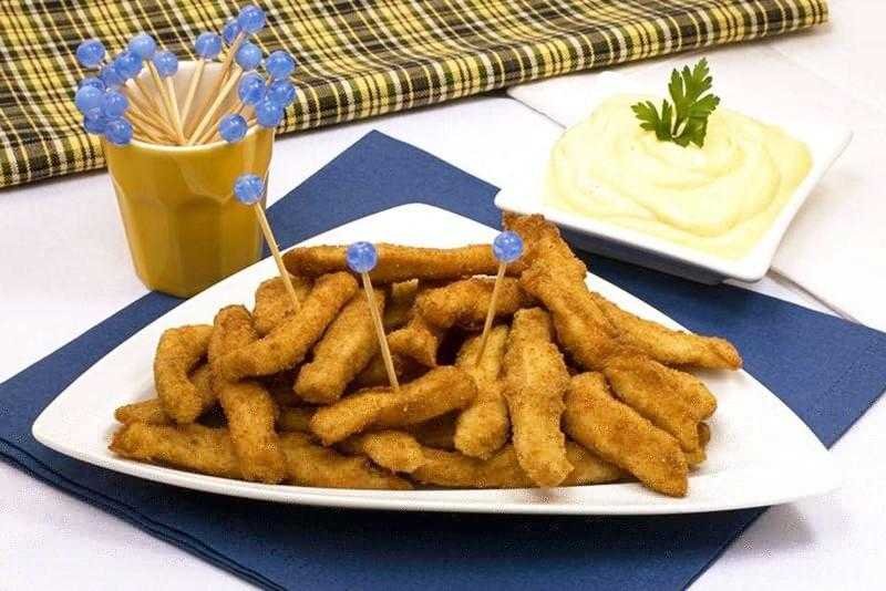 Isca de frango com molho de mostarda Isca de frango com molho de mostarda