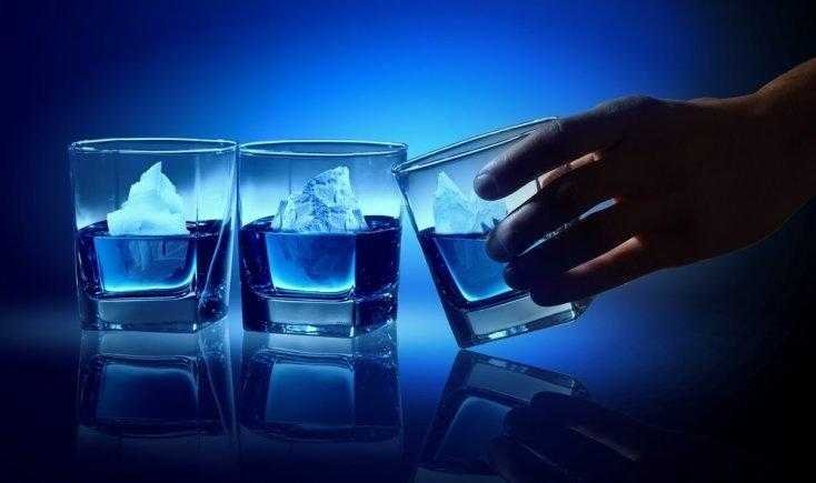 JAMAIS beba agua com gelo Veja o que acontece JAMAIS beba água com gelo! Veja o que acontece