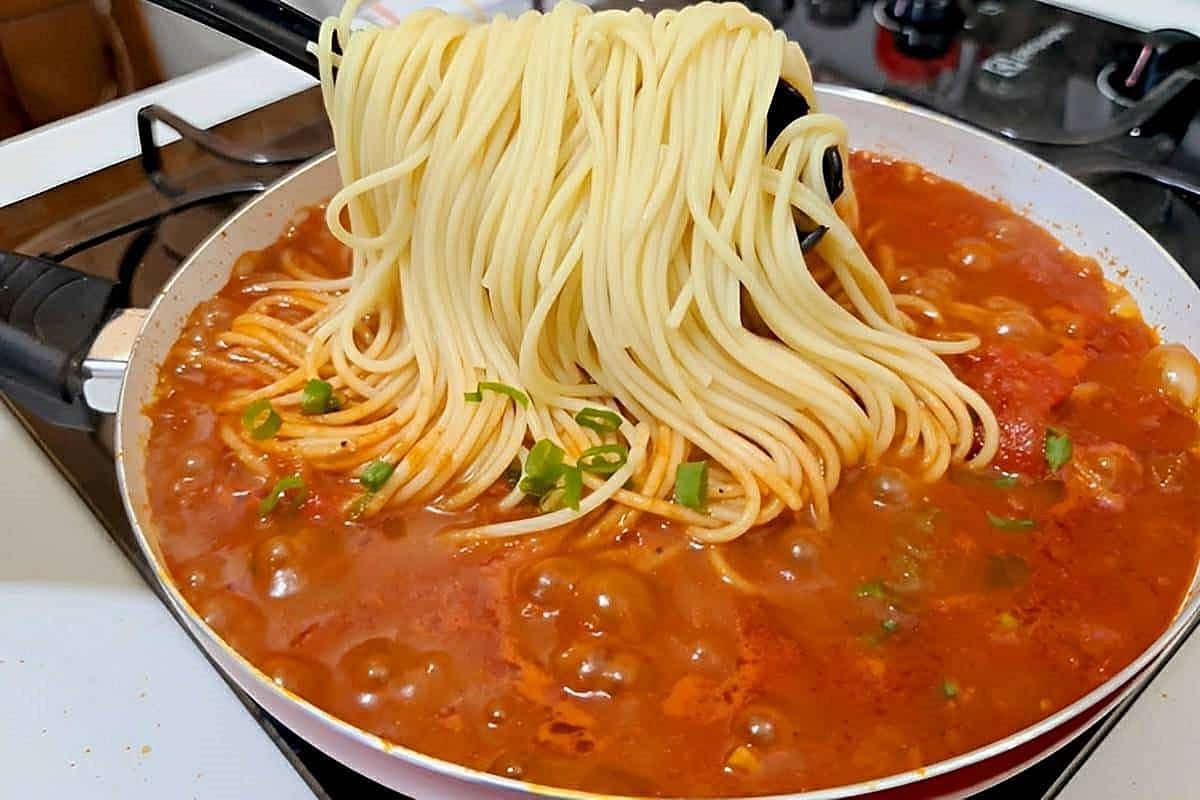 Macarrao rapido e bem pratico aprendi essa receita com chefe macarrão rápido e bem prático