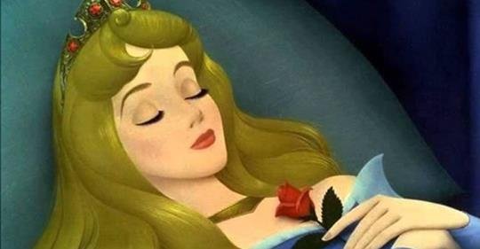 Mulheres precisam dormir mais que os homens para manter o
