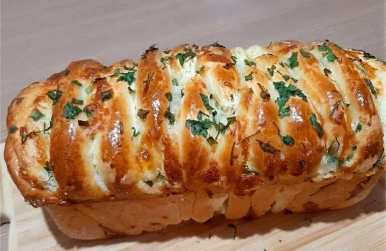 Pao de alho caseiro de forno Pão de alho caseiro de forno: O Resultado vai deixar todos com água na boca
