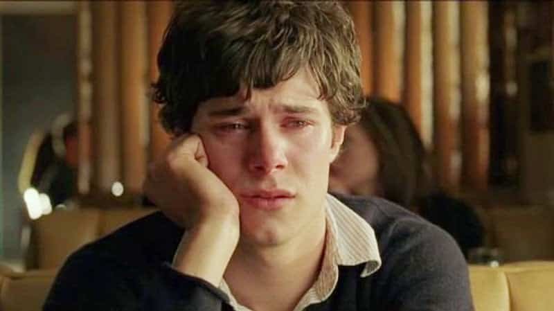 Pessoas que choram assistindo a filmes são emocionalmente mais fortes