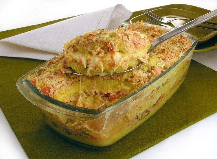 Polenta Recheada com Frango Desfiado