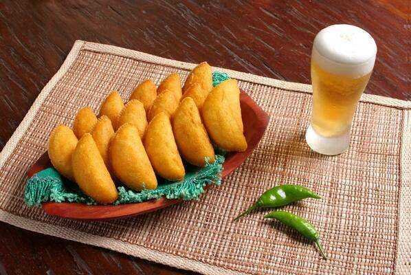 Receita de pastel de angu Receita de pastel de angu