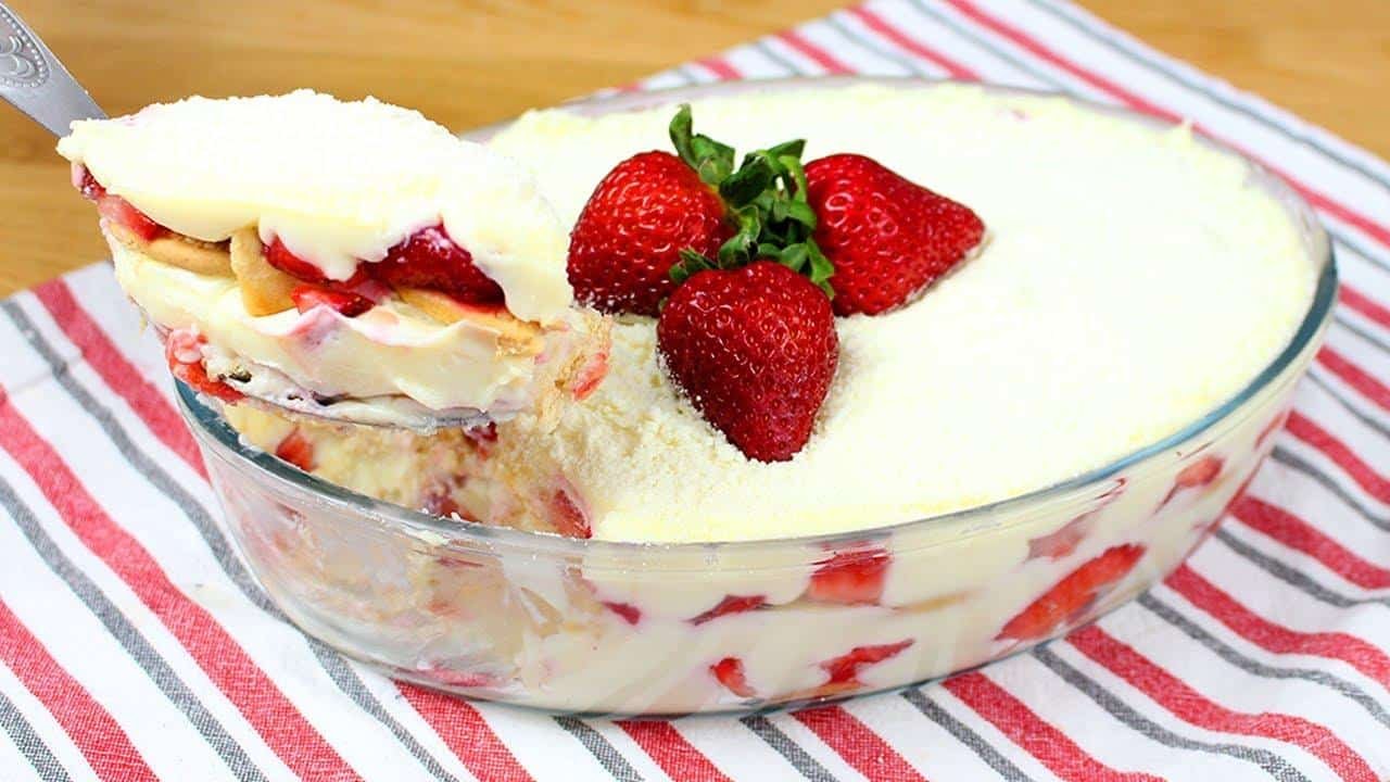 Receita de pavê creme de morango