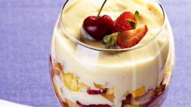 Salada de Frutas com Creme de Limao Salada de Frutas com Creme de Limão