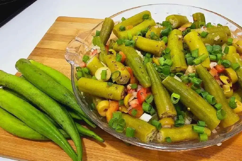 Salada de quiabo refrescante