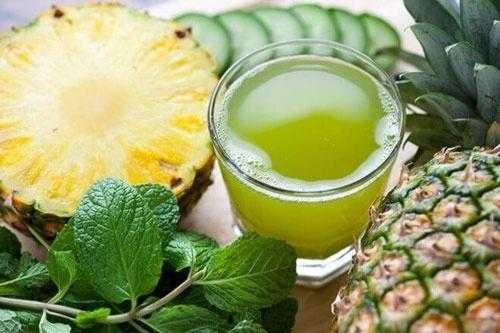 Suco de agrião com abacaxi