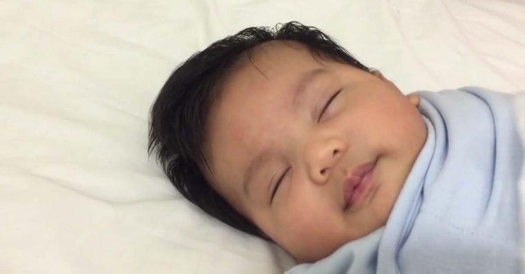 Veja como colocar um bebe a dormir em menos de blank