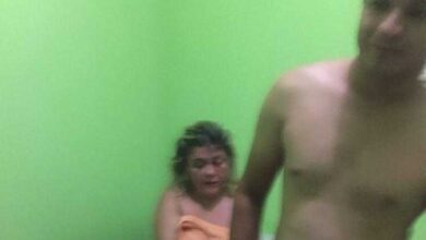 Vereadora é pega na cama com esposo da melhor amiga e vídeo viraliza