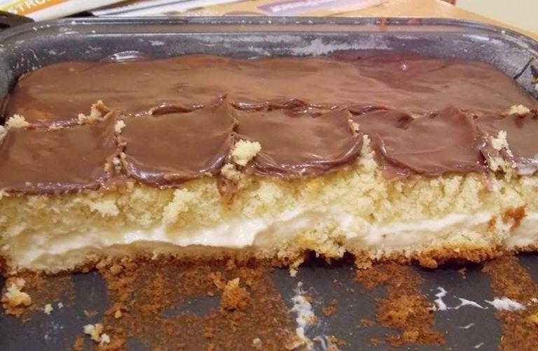 Bolo assado já com o recheio dentro (rápido, simples e prático).